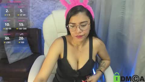 aisha__cambell online show from 11/22/25, 10:09