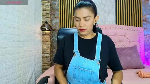 aisha__cambell online show from 04/24/26, 09:56
