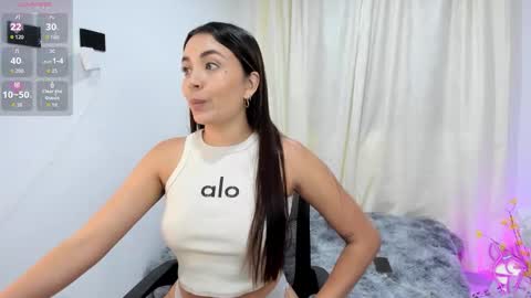 Aisha online show from 11/05/25, 11:16