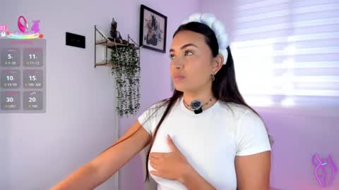 Aisha online show from 07/10/26, 07:49