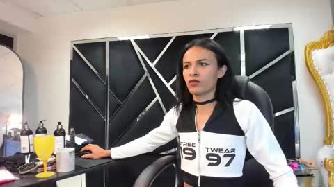 Snapshot of aisha_hotts777 chatting on 11/10/25, 09:52 Aisha online show from 11/10/25, 09:52