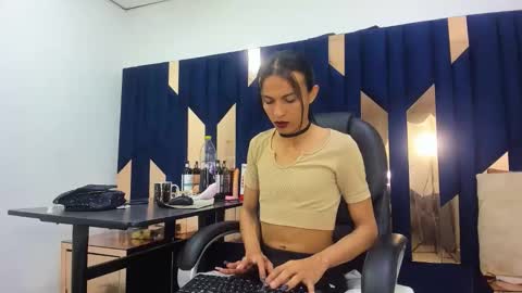 Snapshot of aisha_hotts777 chatting on 11/11/25, 03:50 Aisha online show from 11/11/25, 03:50