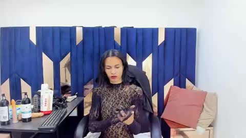 Snapshot of aisha_hotts777 chatting on 11/19/25, 04:34 Aisha online show from 11/19/25, 04:34