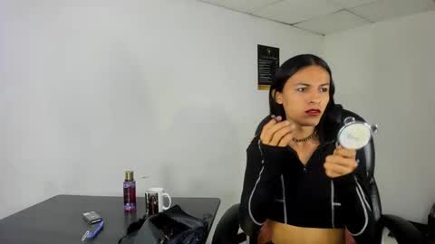 Snapshot of aisha_hotts777 chatting on 11/30/25, 02:48 Aisha online show from 11/30/25, 02:48