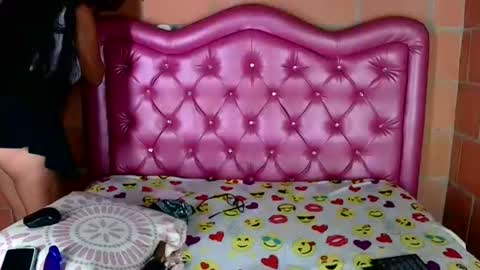 aisha koswell3 online show from 09/28/25, 07:36