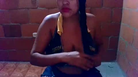 aisha koswell3 online show from 11/29/25, 10:13