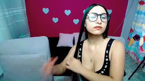 aisha_stacey0410 online show from 06/21/26, 10:12