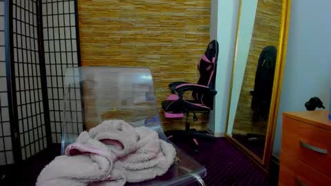 Aisha online show from 02/07/26, 05:11