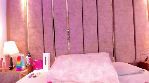 AishaValcazar online show from 04/17/26, 04:26