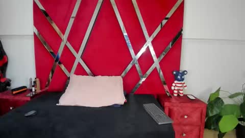 aishaxht online show from 03/18/26, 09:29