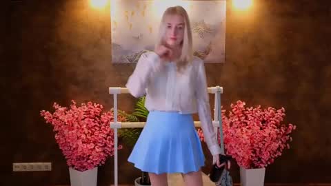 aishiro online show from 02/16/25, 12:43