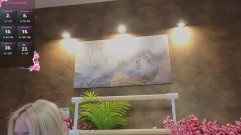 aishiro online show from 03/11/25, 12:39