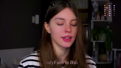 Aliza online show from 12/14/25, 01:11