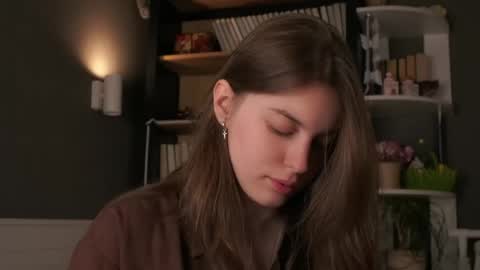 Aliza online show from 05/10/26, 01:33