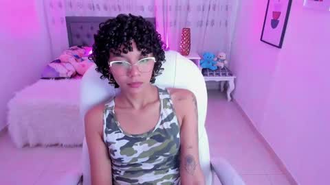 Snapshot of aitana_kahlo chatting on 09/16/25, 11:44 Aitana online show from 09/16/25, 11:44