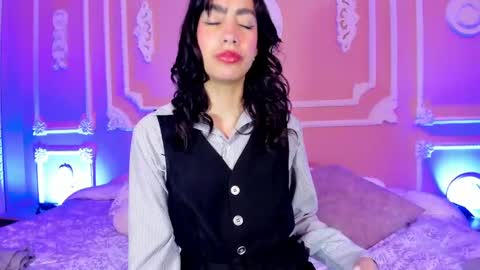 Snapshot of aitanajohns chatting on 09/18/25, 12:07 Aitana online show from 09/18/25, 12:07