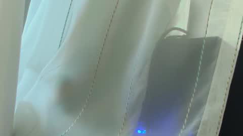 Snapshot of aitanna_love chatting on 10/04/25, 12:36 Aitanna Love online show from 10/04/25, 12:36