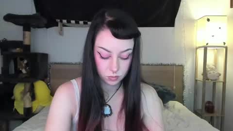 Aivie Pink online show from 07/18/26, 08:07