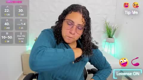 Snapshot of aixa_15 chatting on 02/22/25, 12:08 Aixa Burgos online show from 02/22/25, 12:08