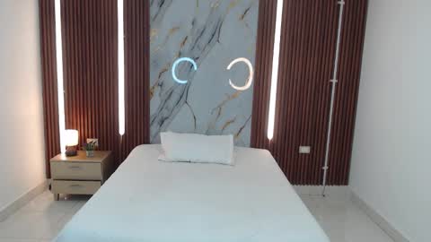 AIXA  online show from 09/21/25, 12:07