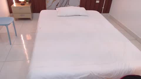 AIXA  online show from 09/27/25, 12:21