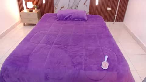 AIXA  online show from 10/02/25, 12:12