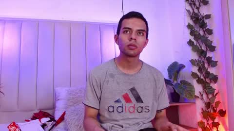 aji_golds online show from 05/23/26, 07:40