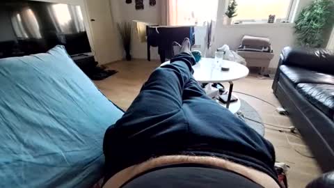 ak_2 online show from 04/06/26, 06:14