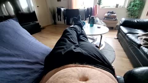 ak_2 online show from 04/17/26, 08:06