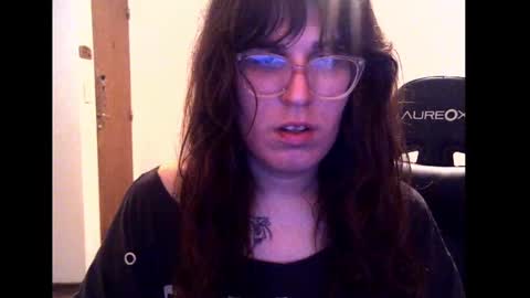 Snapshot of akamedolle chatting on 09/18/25, 04:03 Veronica Akame 3 online show from 09/18/25, 04:03