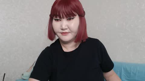 Snapshot of akanire chatting on 09/18/25, 12:07 Shelly online show from 09/18/25, 12:07