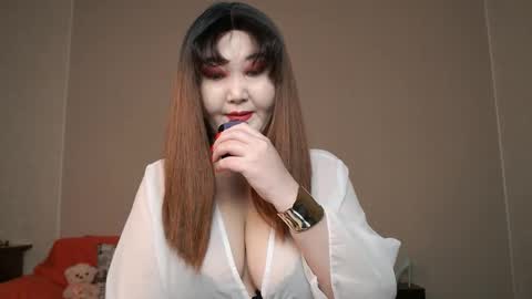 Snapshot of akanire chatting on 11/30/25, 04:38 Shelly online show from 11/30/25, 04:38