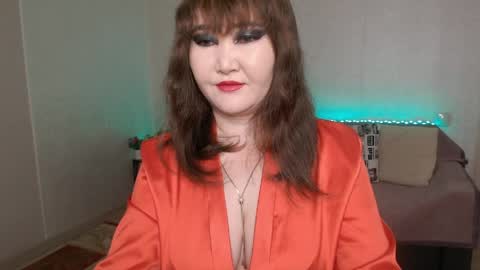 Snapshot of akanire chatting on 05/25/26, 06:58 Shelly online show from 05/25/26, 06:58