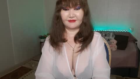 Snapshot of akanire chatting on 06/03/26, 02:44 Shelly online show from 06/03/26, 02:44