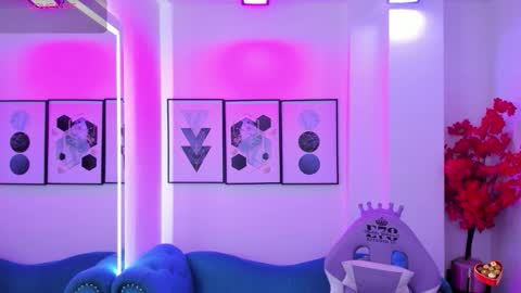 Azaka  online show from 02/25/26, 12:15