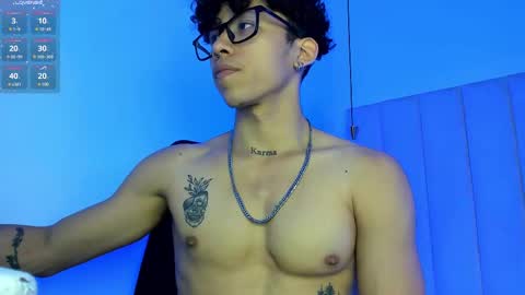 akazaboy online show from 03/08/25, 12:09