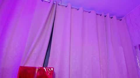 akazaboy online show from 12/18/25, 05:02