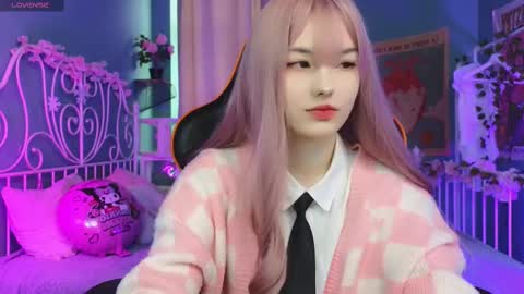 Akemi online show from 02/22/25, 10:18