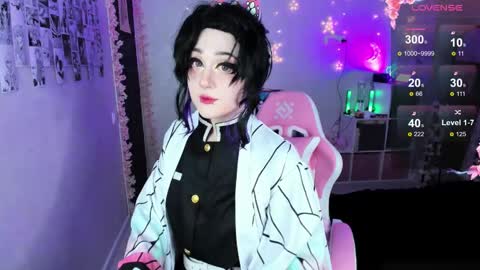 Snapshot of aki__ra chatting on 02/13/25, 09:49 Aki online show from 02/13/25, 09:49