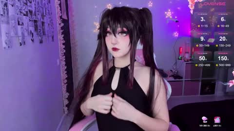 Snapshot of aki__ra chatting on 02/18/25, 10:25 Aki online show from 02/18/25, 10:25