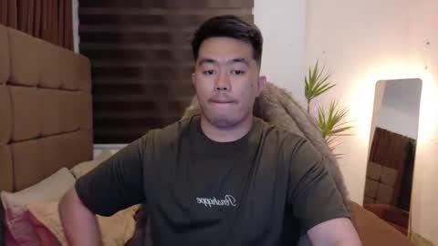 Snapshot of akihiro_morningstar chatting on 12/22/25, 06:38 Dave online show from 12/22/25, 06:38