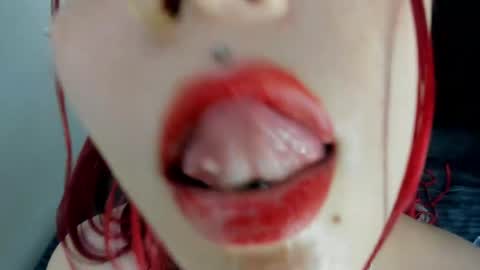 Snapshot of akila_clive chatting on 04/30/26, 08:57 carolina online show from 04/30/26, 08:57