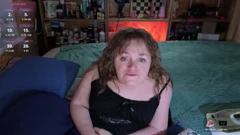 Snapshot of akindmodel chatting on 11/08/25, 02:28 Natalie online show from 11/08/25, 02:28