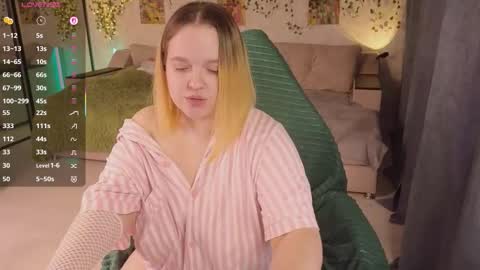 Aki online show from 10/23/25, 11:31