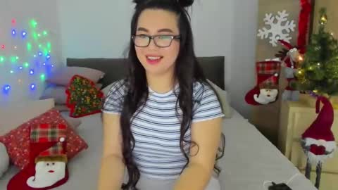 akira_oh_yes online show from 12/14/24, 09:40