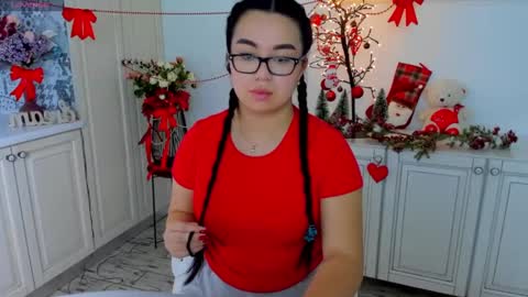 akira_oh_yes online show from 12/16/24, 09:03