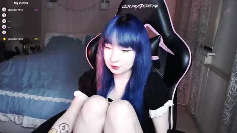 akirahartyx online show from 09/08/25, 04:28