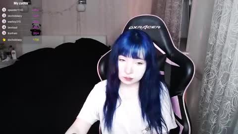 akirahartyx online show from 04/07/26, 03:45