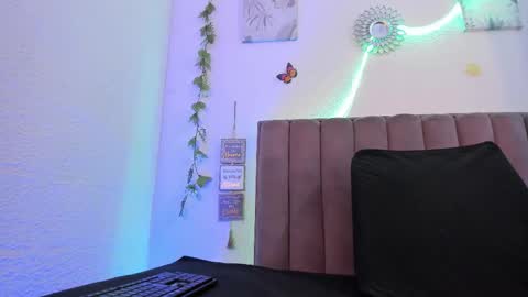 akirastone_ online show from 10/30/25, 12:28