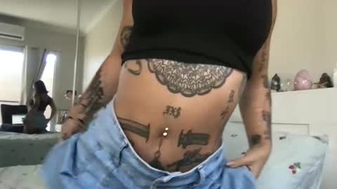 Akira Zay online show from 01/08/26, 09:17